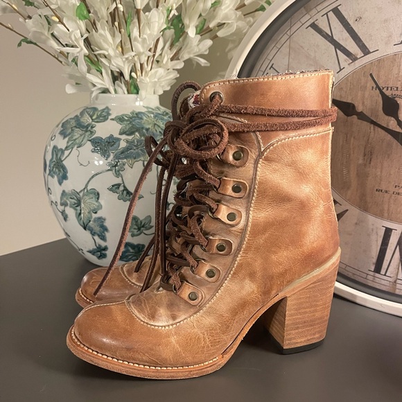 Freebird by Steven Borow Tan Leather Heeled Boots - Picture 2 of 8